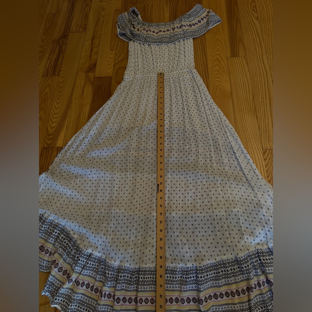 Off-Shoulder Bohemian Maxi Dress in Cream and Black - Picture 9 of 9